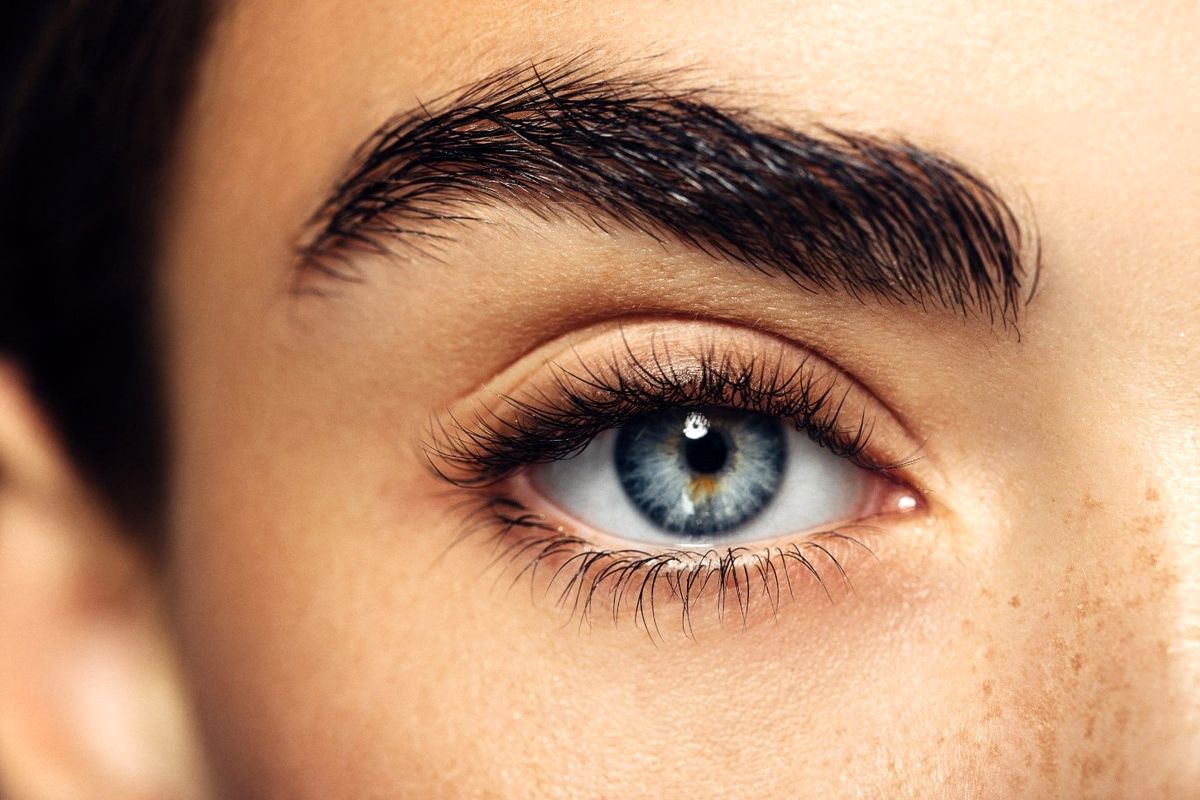 چطور ابروهای پرپشت داشته باشیم؟