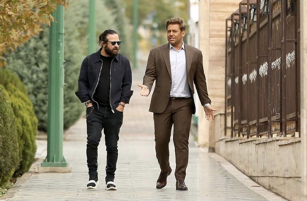 قدم زدن گلزار و سیدی در خیابان های تهران + عکس