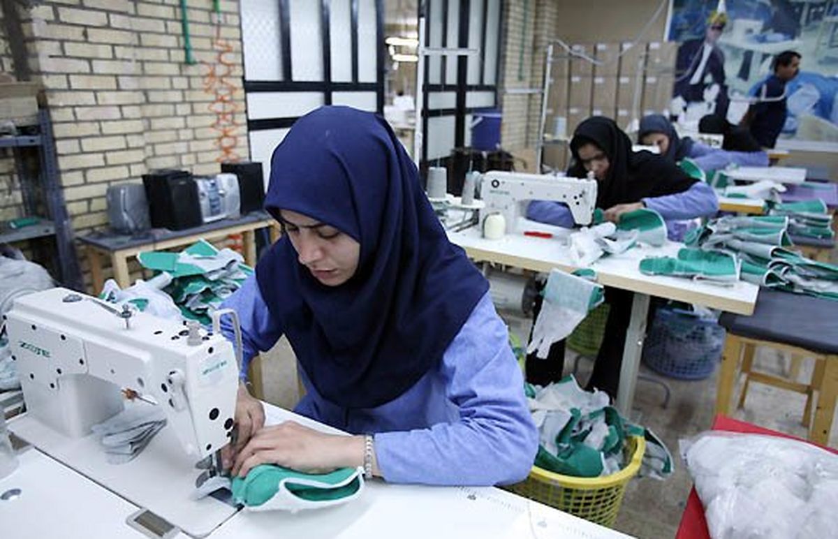پرداخت تسهیلات بانکی با سود کم به طرح‌های اقتصادی زنان
