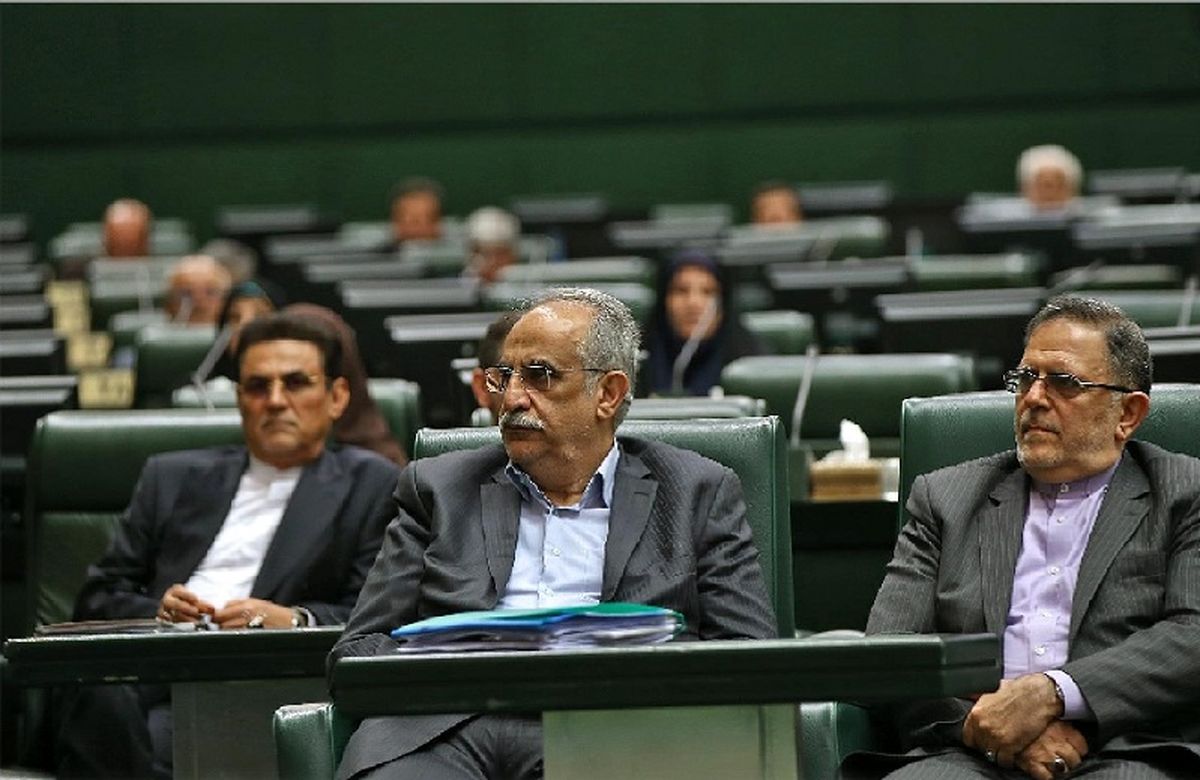تغییر تیم اقتصادی دولت؛ فرافکنی یا راه حل در دسترس