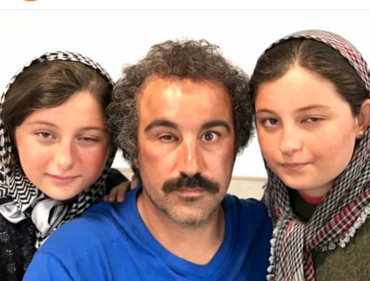 نقی معمولی و دختران یک چشمی اش+عکس