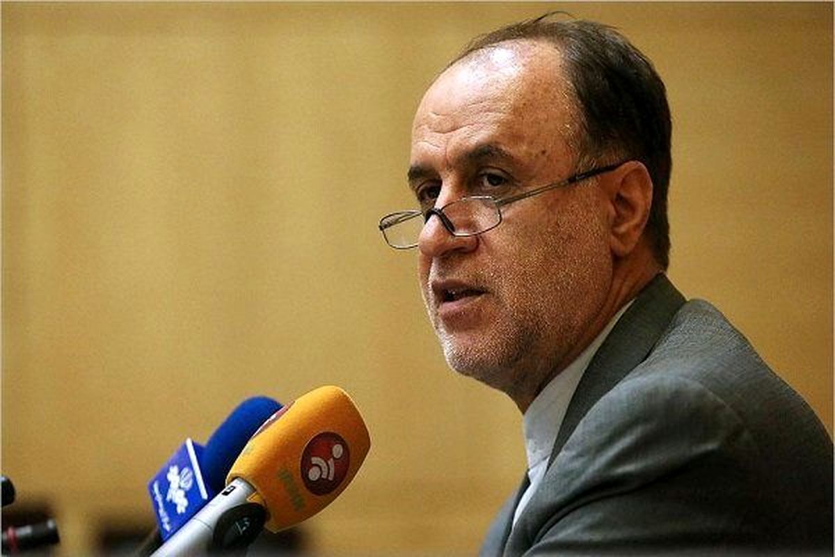 حاجی بابایی:۴۰ میلیون نفر نیاز به کمک فوری دارند
