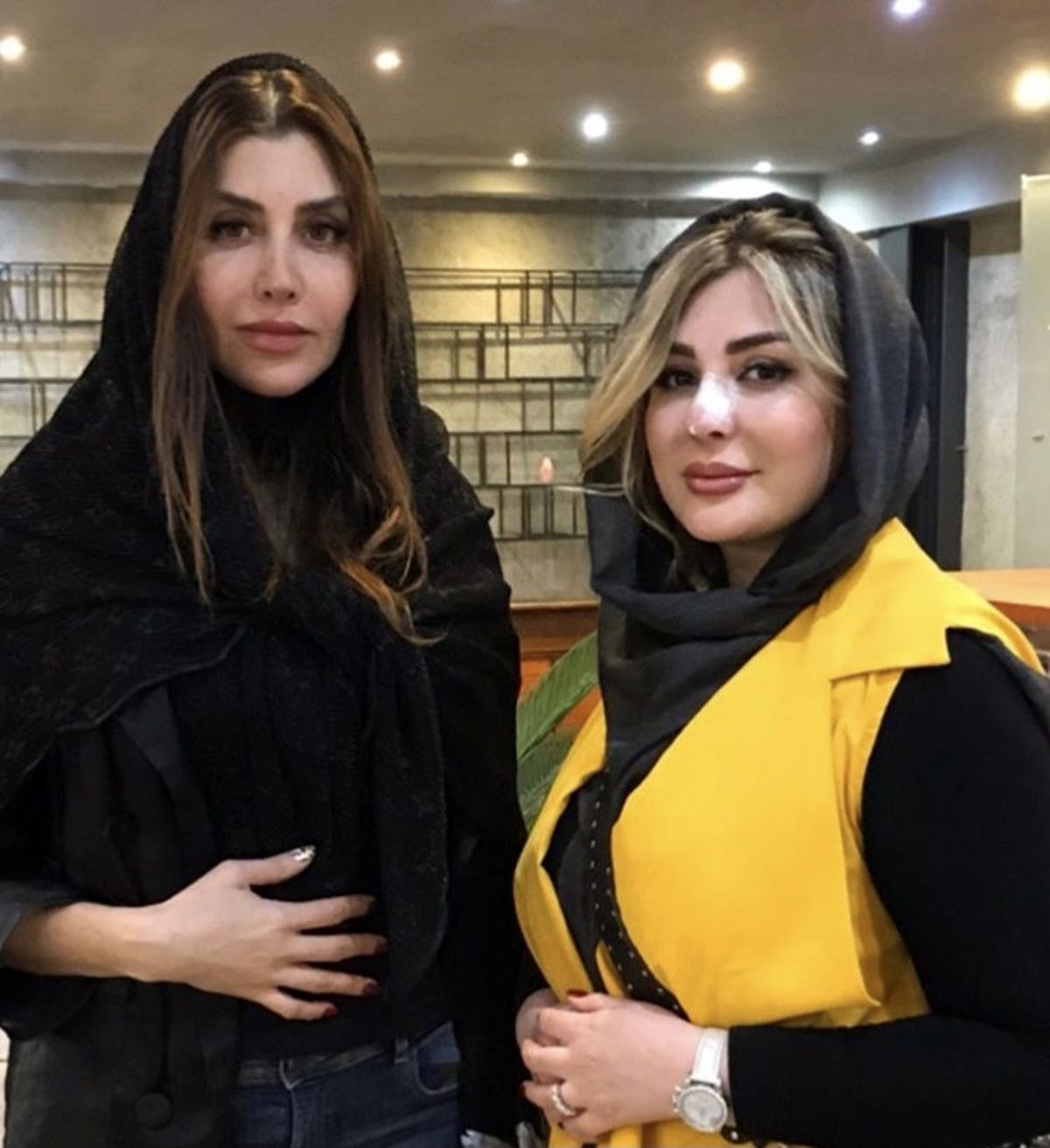 نیوشا ضیغمی در کنار دوستش + عکس