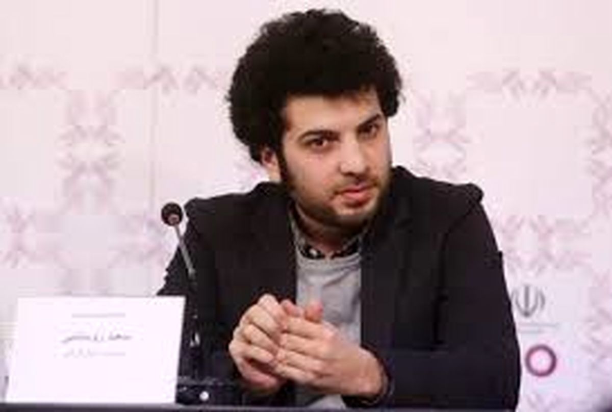 هومن کیایی بازیگر تئاتری «متری شیش و نیم»