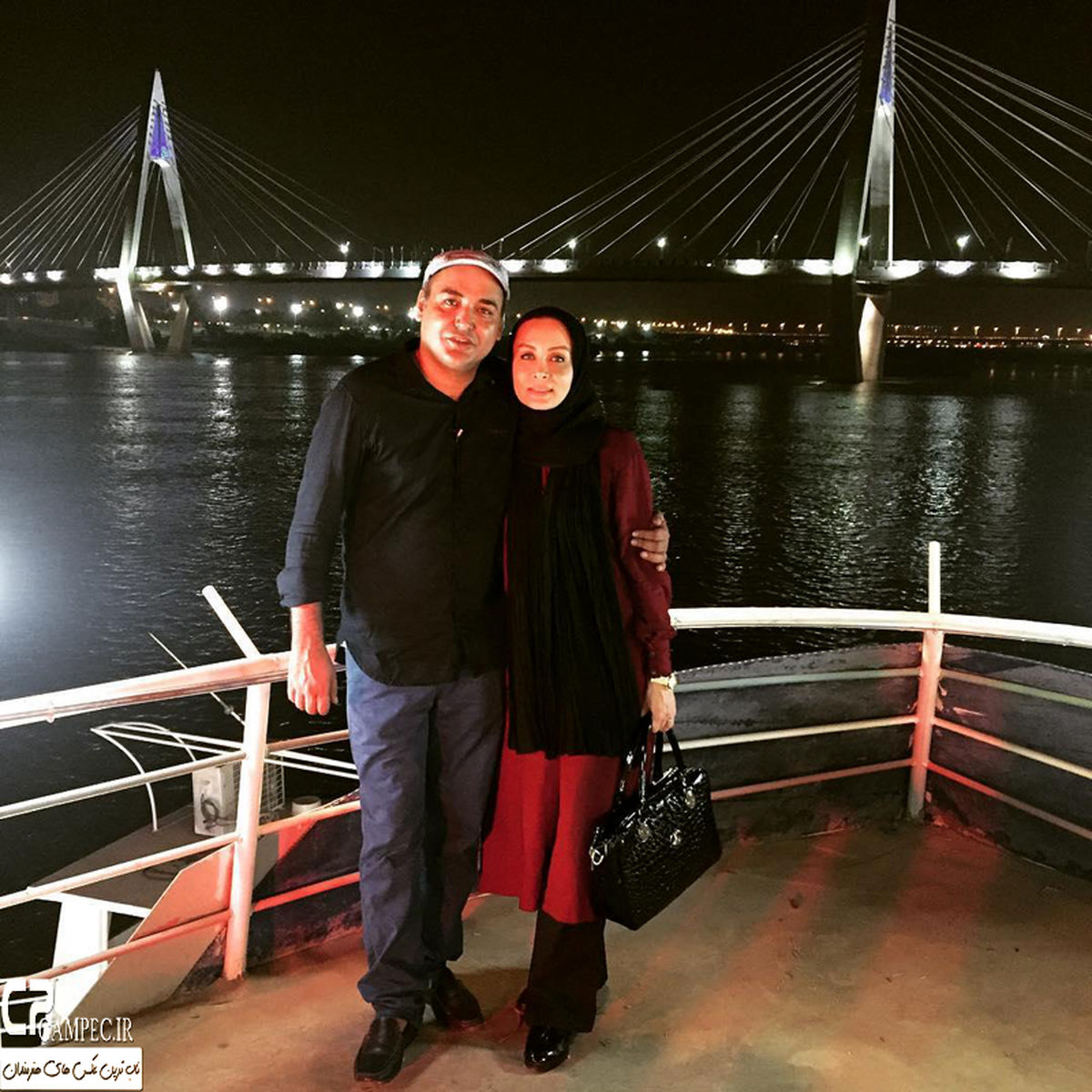 حدیث فولادوند و همسر بازیگرش لب آب+عکس