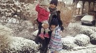 همسر و دختران شاهرخ استخری در برف + عکس