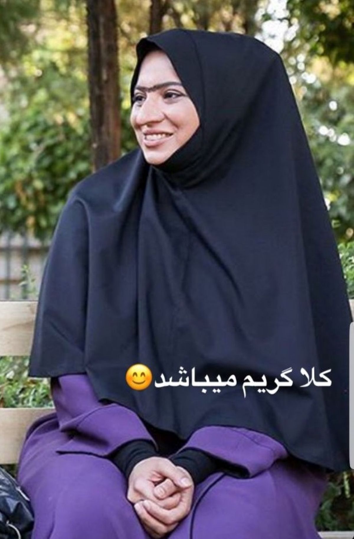 تیپ دهه شصتی خانم بازیگر + عکس
