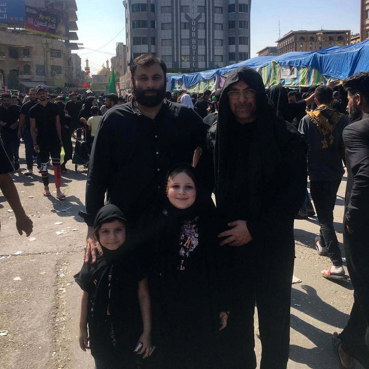 الیاس قالیباف و خانواده در کربلا+عکس