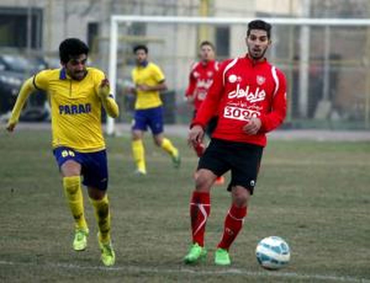 آینه‌چی با پرسپولیس قرارداد بست