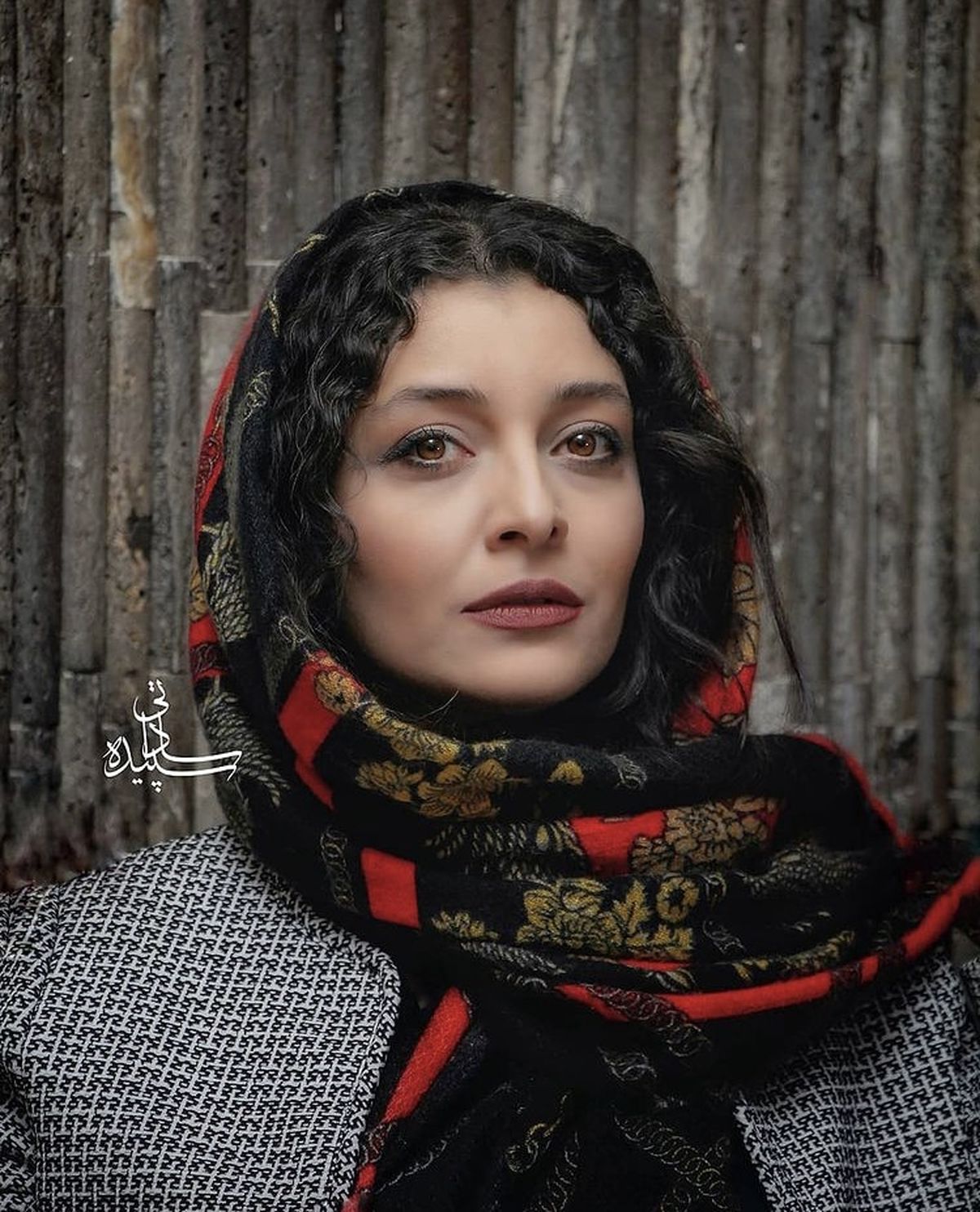 ظاهر همیشه ساده ساره بیات + عکس