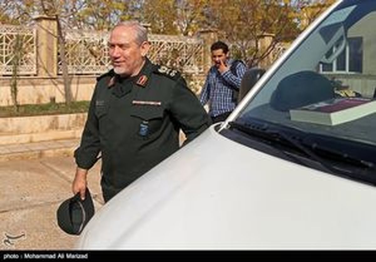 شبی که «آقا رحیم» پایش را توی یک کفش کرد!