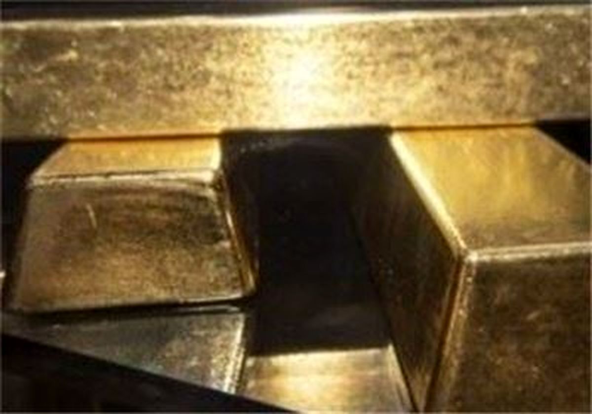 قیمت جهانی طلا به پایین ترین رقم در ۴ سال گذشته می‌رسد