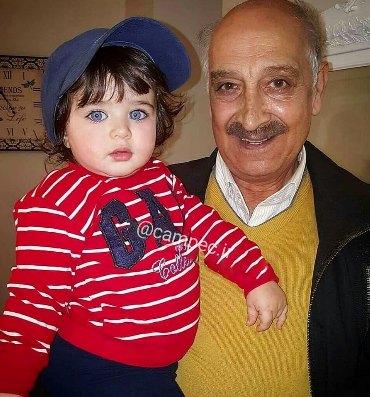 عکس نوه ی چشم رنگی و زیبای محمود پاک نیت