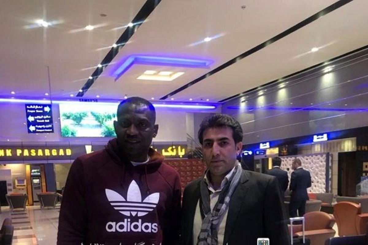 مهاجم جدید مد نظر استقلال به تهران رسید