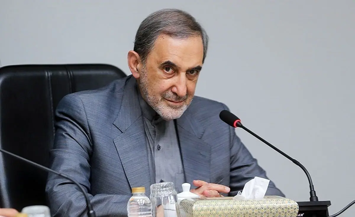 تحلیل ولایتی از "اقدامات نابخردانه‌" ترامپ

