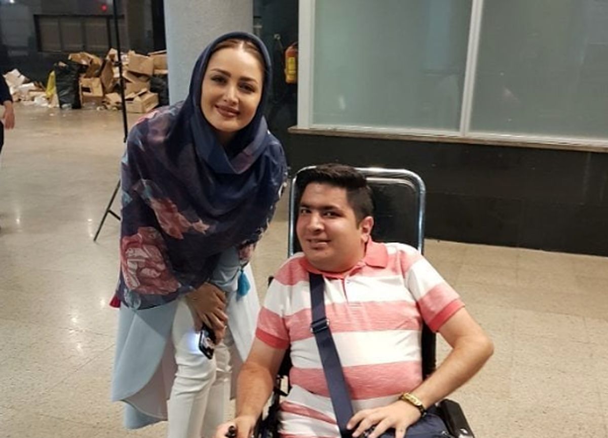 محبت شیلا خداداد به هوادارش+عکس
