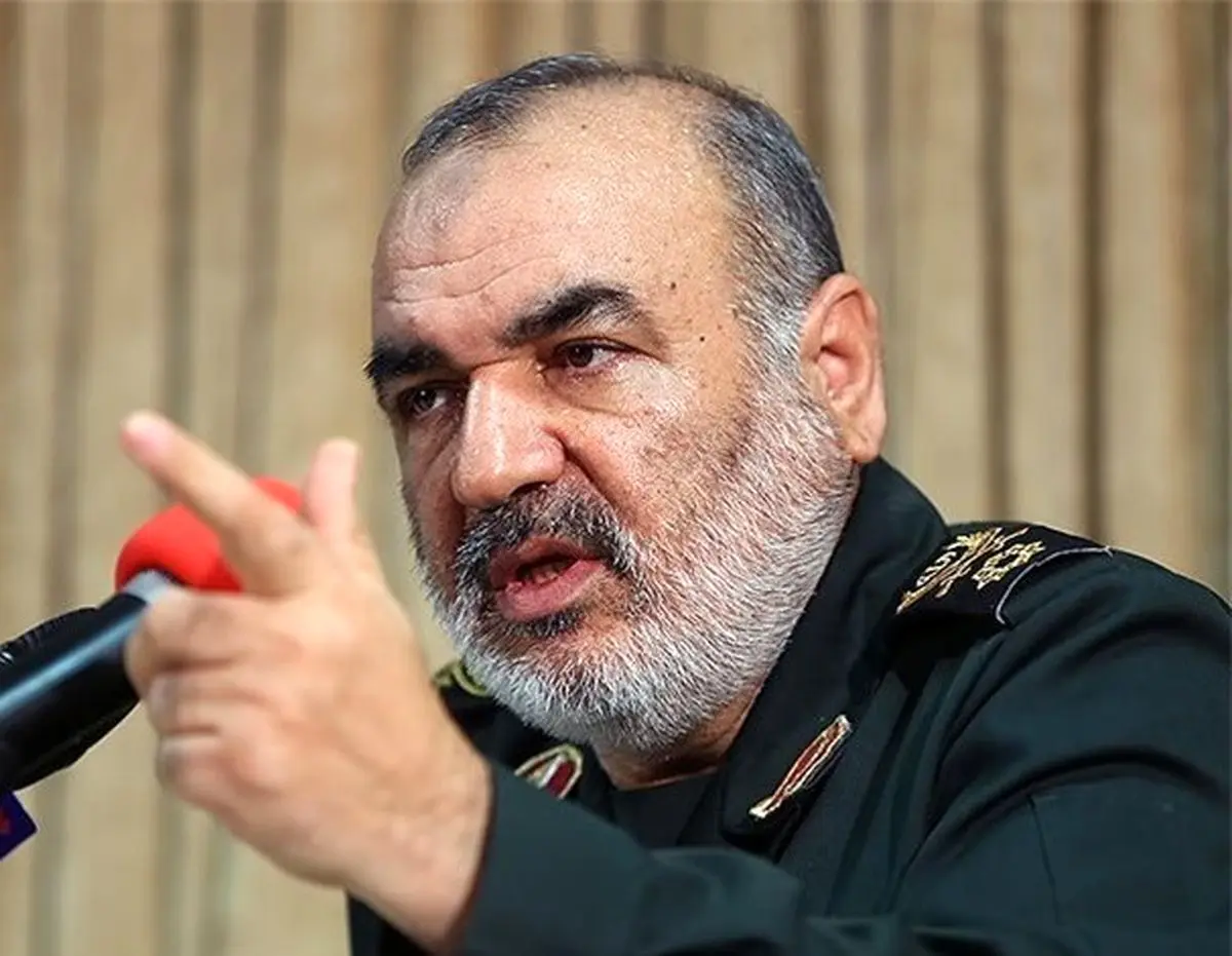 سردار سلامی: 24 ساعته در حال تولید قدرت دفاعی هستیم