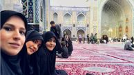 سلفی خانم خبرنگار در تاریخ ساز ترین مکان ایران+عکس