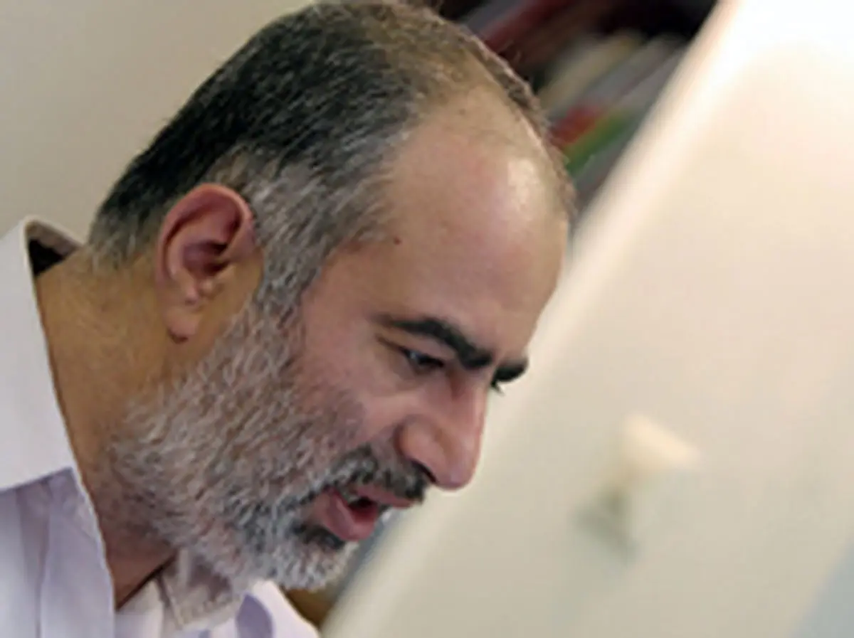 آقای آشنا! با این حساب نفوذی‌ها غریبه نیستند