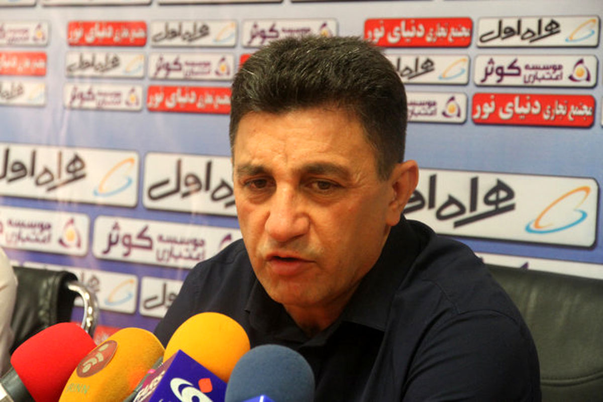 قلعه‌نویی: بازی با استقلال رفت در تاریخ/ داوران تمرکز داشته باشند