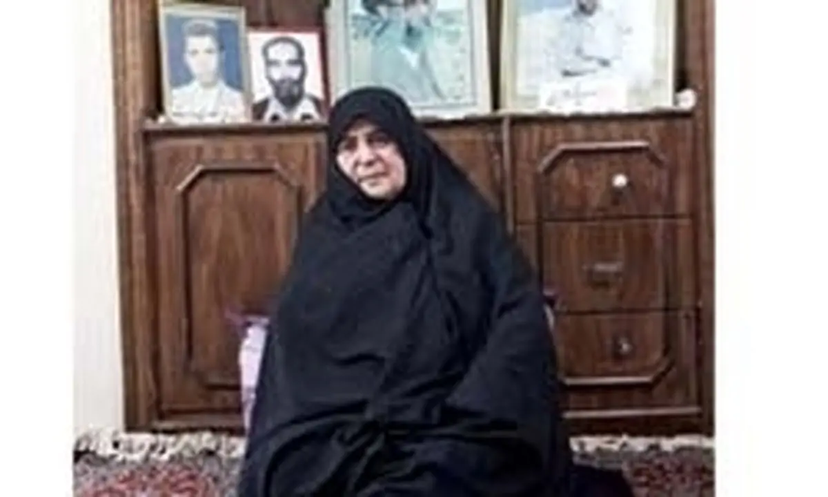 زنی که دختر، خواهر، همسر و مادر شهید است +عکس