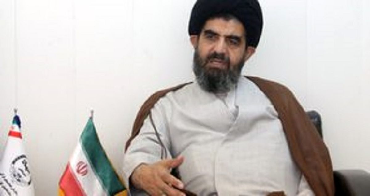 رئیس جمهور، اقتصاد را رها کرده است

