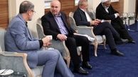 تصاویری جالب از پشت صحنه مناظره و خوش و بش کاندیداها