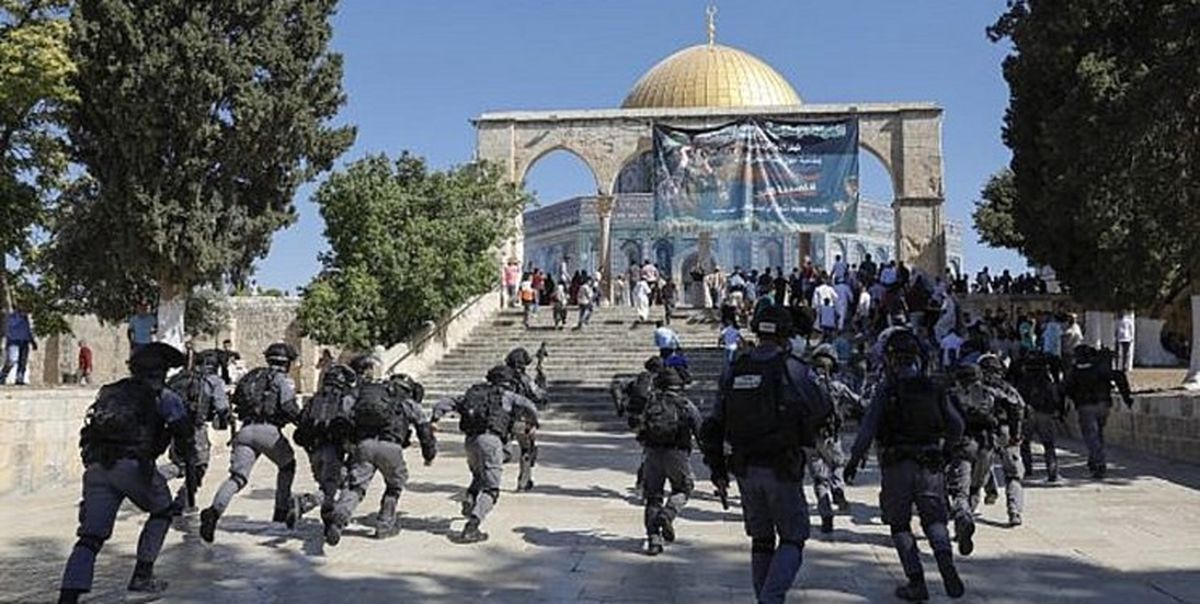 به آتش کشیدن سه خودروی فلسطینی‌ توسط صهیونیست‌ها 