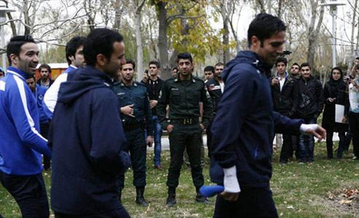 شوت محکم و دردسر ساز آرش برهانی/عکس