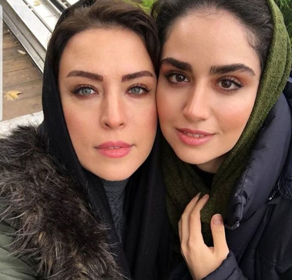 عکس از مادر و دختر بازیگر جوان