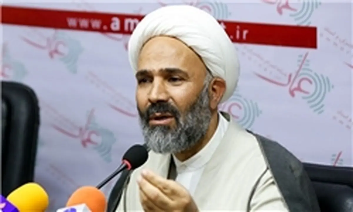 پژمانفر: آوردن آب از دریای عمان توجیه ندارد