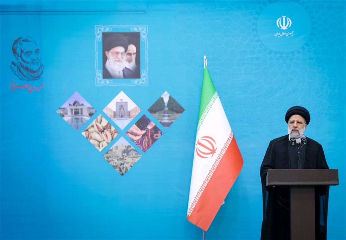 رئیسی: وعده ما درباره رتبه‌بندی معلمان قبل از یک‌سالگی دولت اجرایی شد/ در عدالت آموزشی عقب‌ماندگی داریم