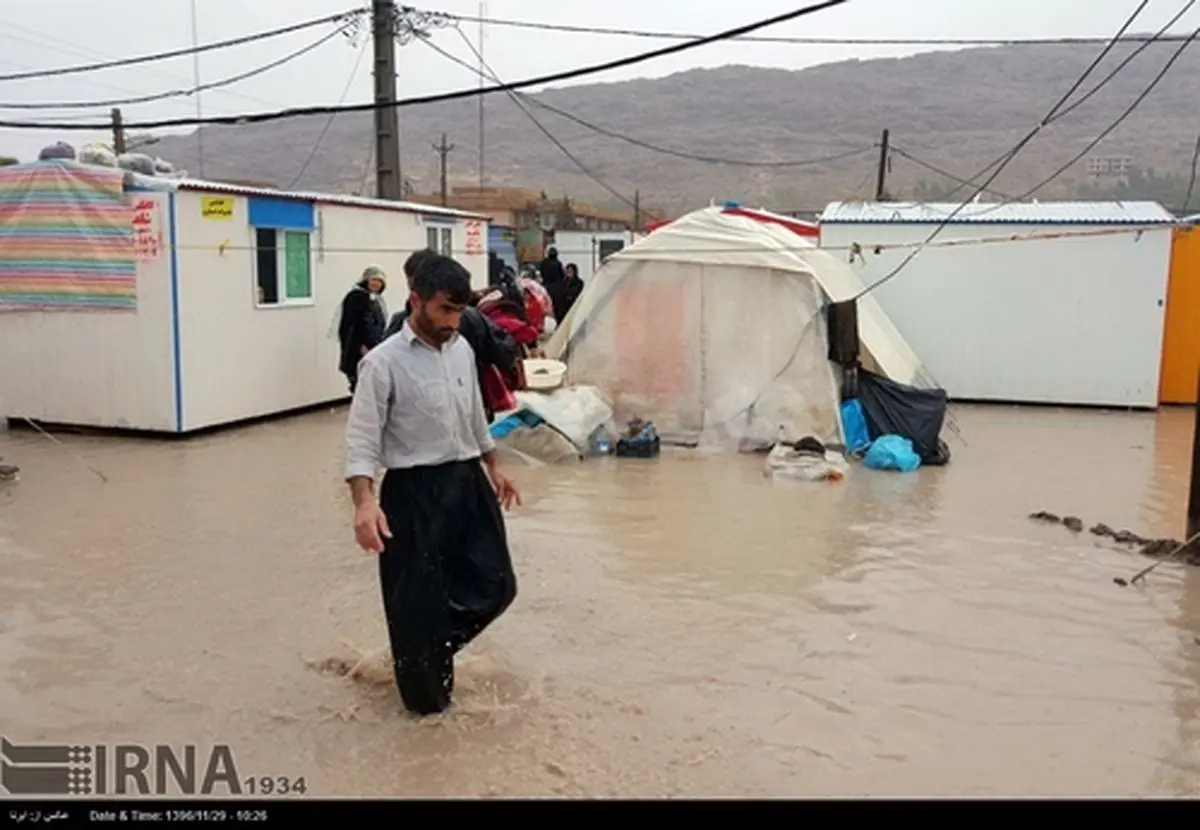 مشکلات بارش باران برای زلزله زدگان سرپل ذهاب و گیلانغرب (عکس)