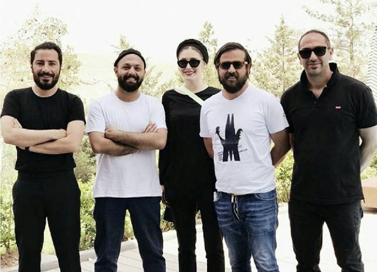 هومن سیدی در جمع بازیگران قورباغه + عکس