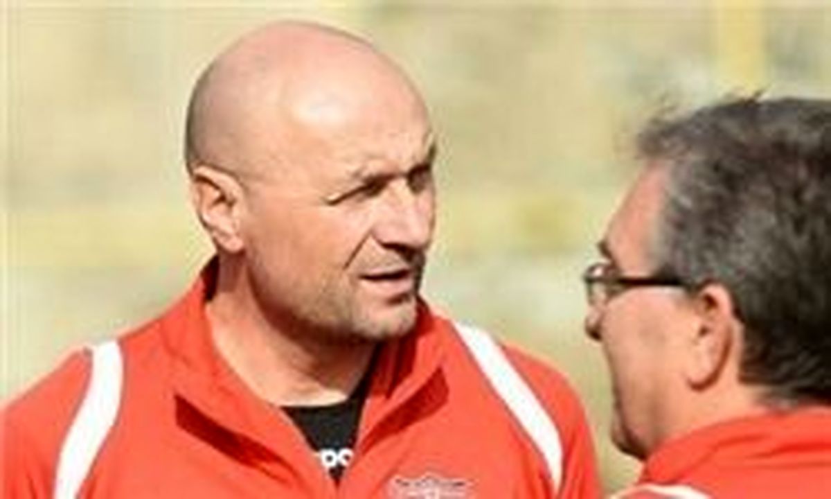 مربی سابق پرسپولیس گزینه سرمربیگری تیم نفت