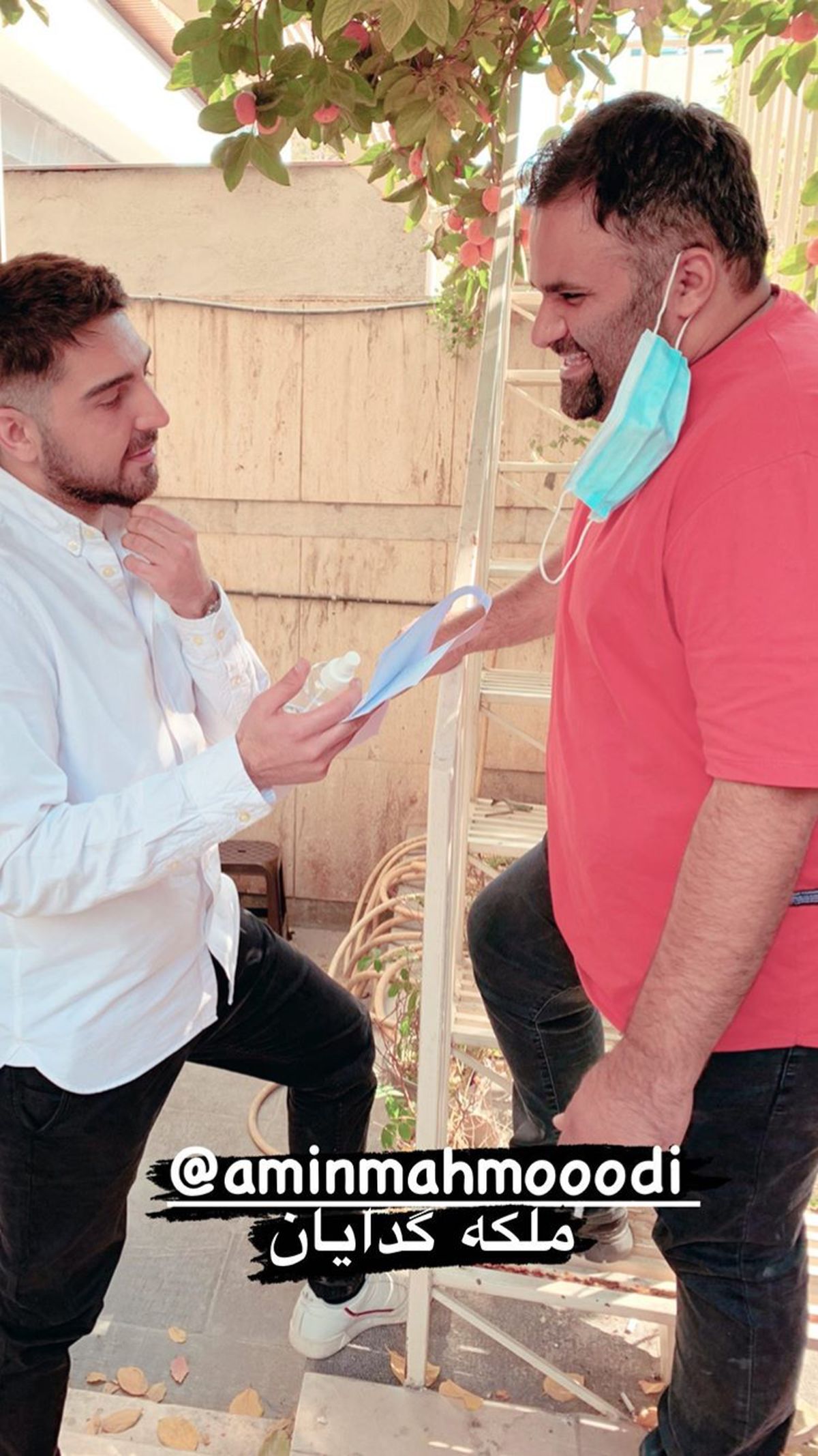 محمدرضا غفاری در پشت صحنه سریال ملکه گدایان + عکی