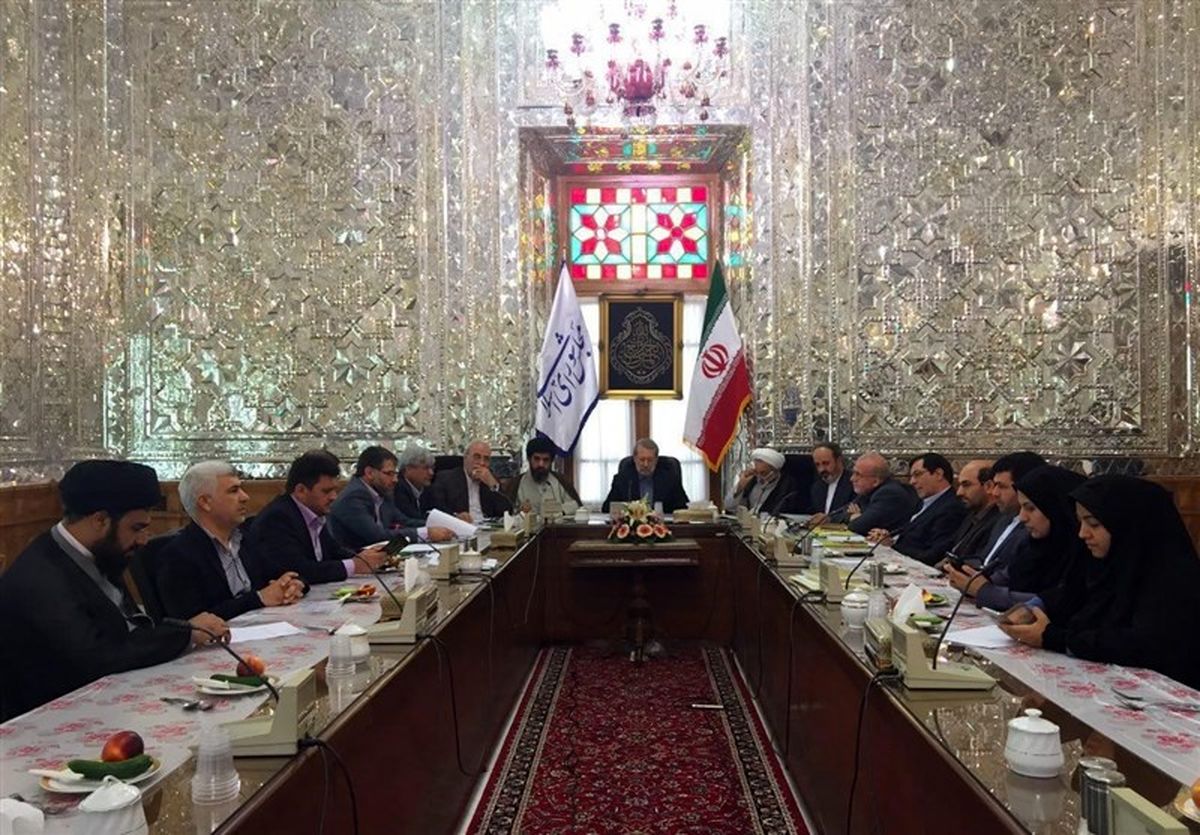 نمایندگان استان اصفهان با لاریجانی دیدار کردند