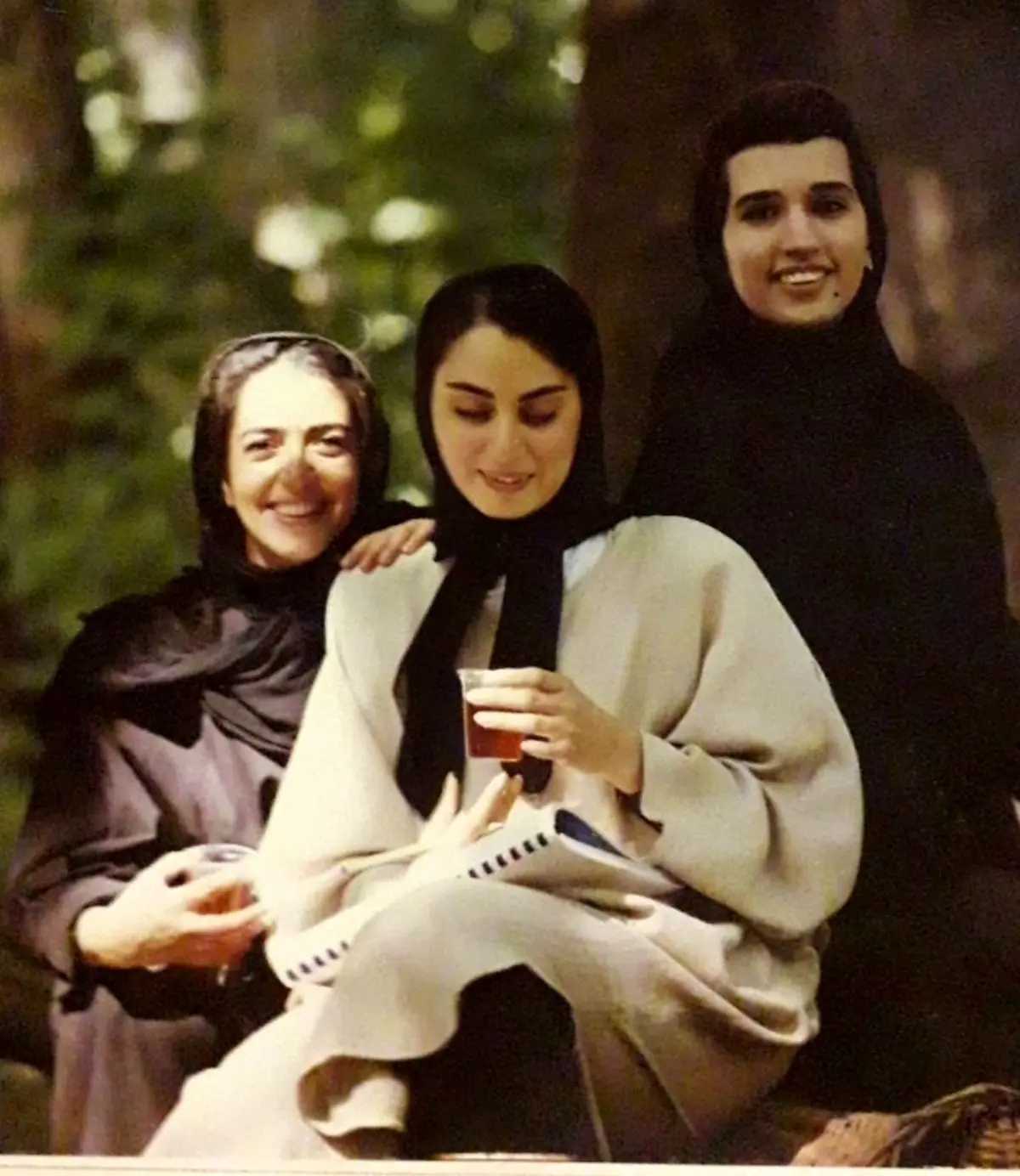 عکس خاطر انگیز از مرضیه برومند و دنیا فنی‌زاده