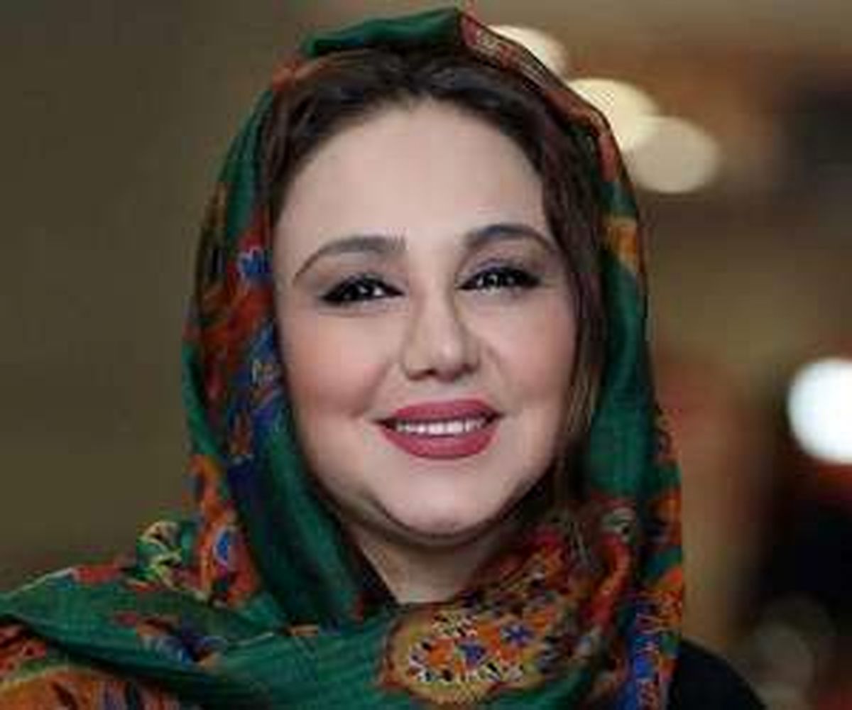 سلفی عروسکی «بهنوش بختیاری» درکنار خانم های بازیگر/ عکس