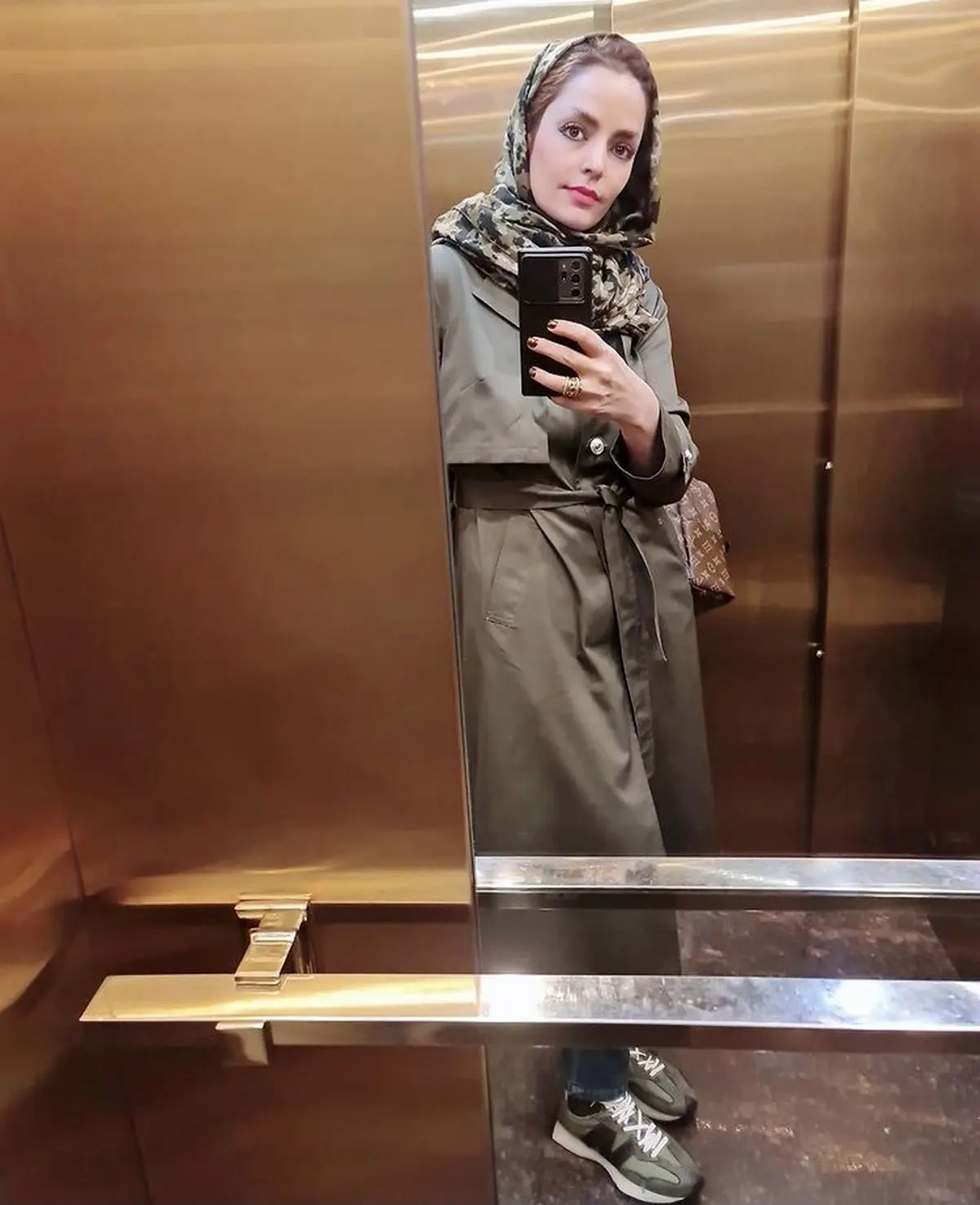 تیپ ساده و شیک خانم بازیگر جوان + عکس