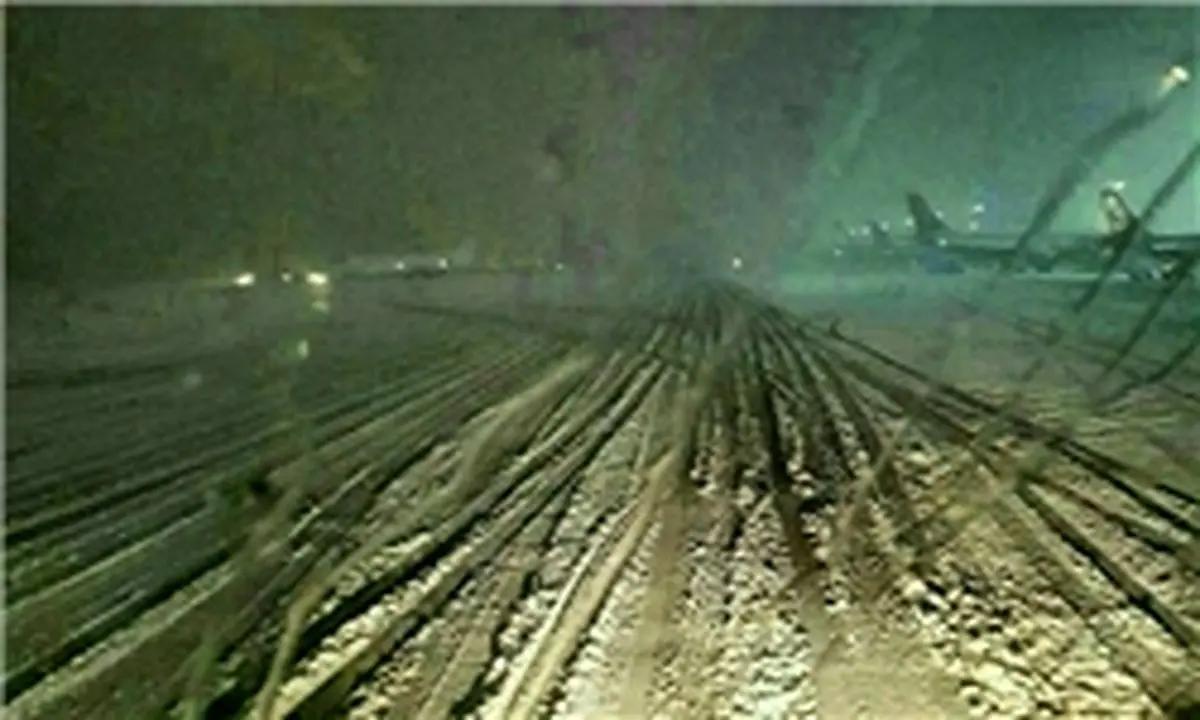  برفی که فرودگاه مشهد را به بحران کشاند 