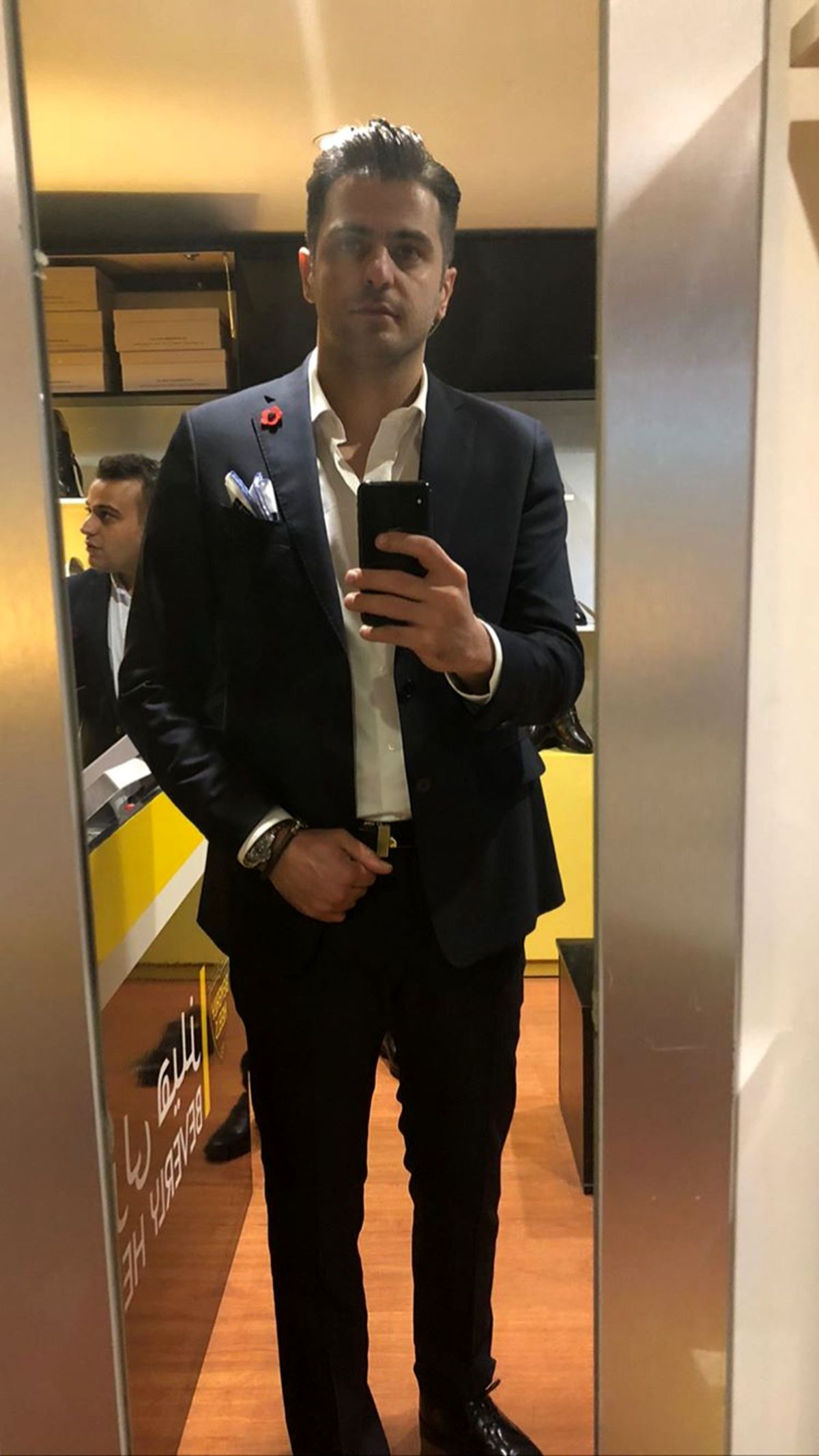 کت و‌شلوار رسمی علی ضیا + عکس