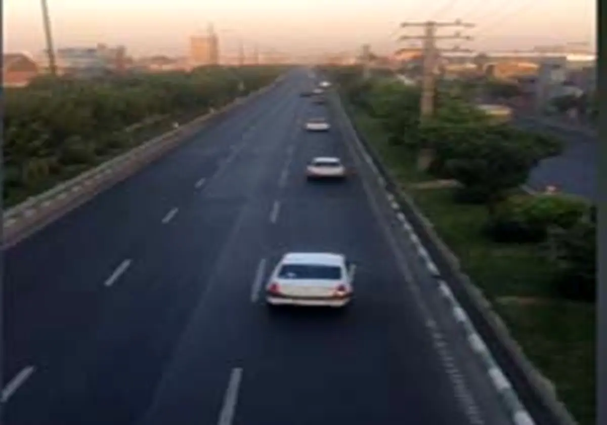 واکنش پلیس به حرکت خودرو‌ها بر خلاف جهت خیابان