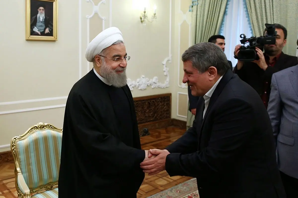 کارگزاران نگران یک رقیب قوی از جریان مقابل/ حلقه اطراف هاشمی نیز به دنبال جایگزین برای روحانی