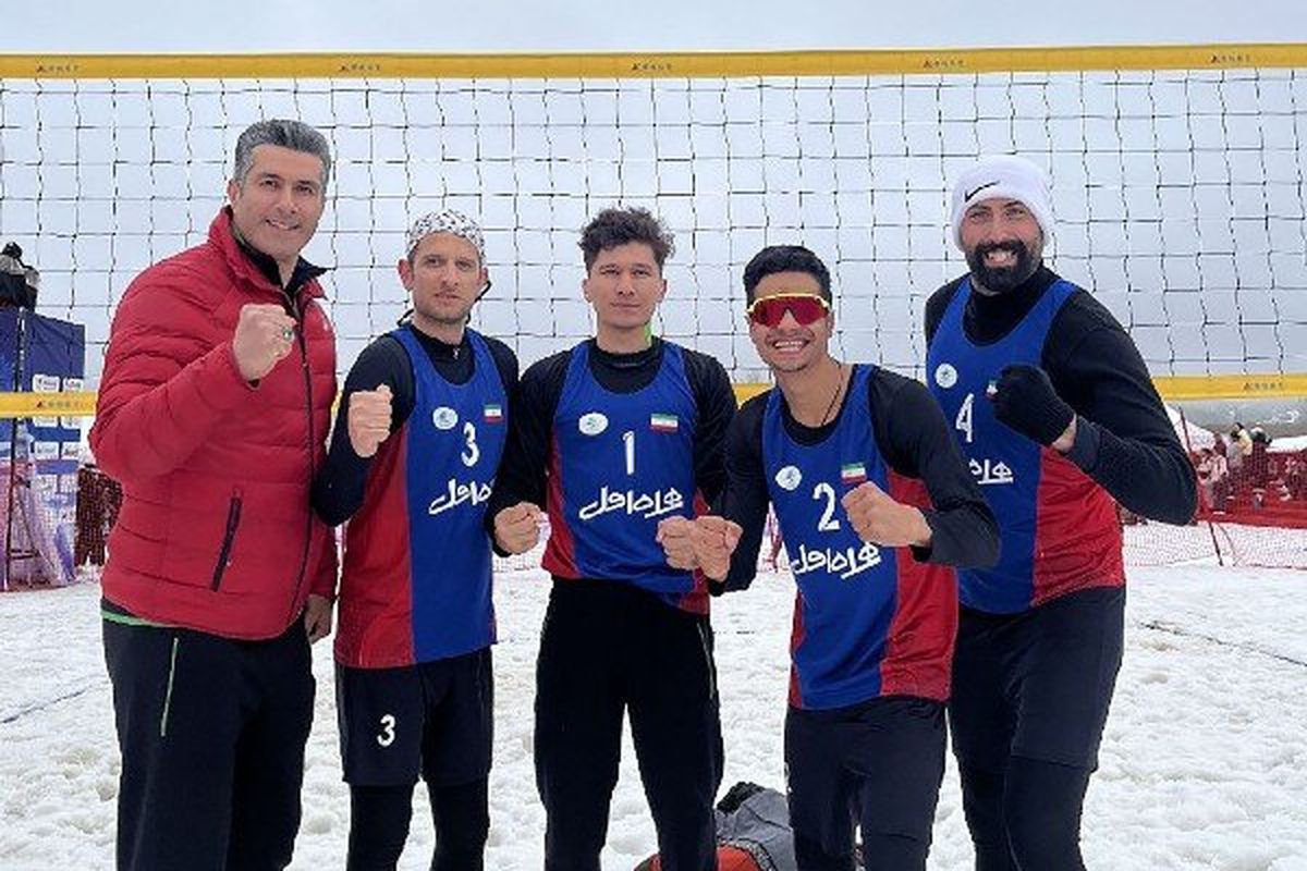 ایران با شکست میزبان فینالیست شد / گام آخر مردان برفی برای قهرمانی