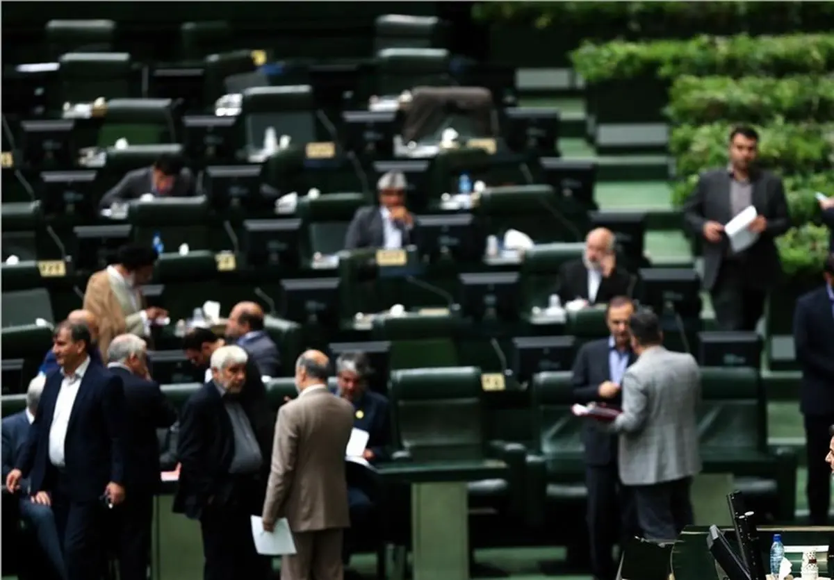 بانک مرکزی مکلف به اعطای وام ازدواج به کارکنان ارتش شد