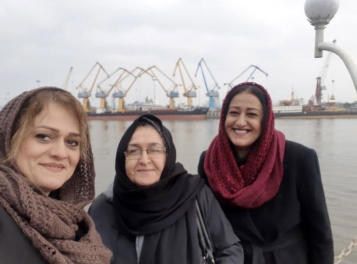 فاطمه هاشمی و خانواده اش + عکس