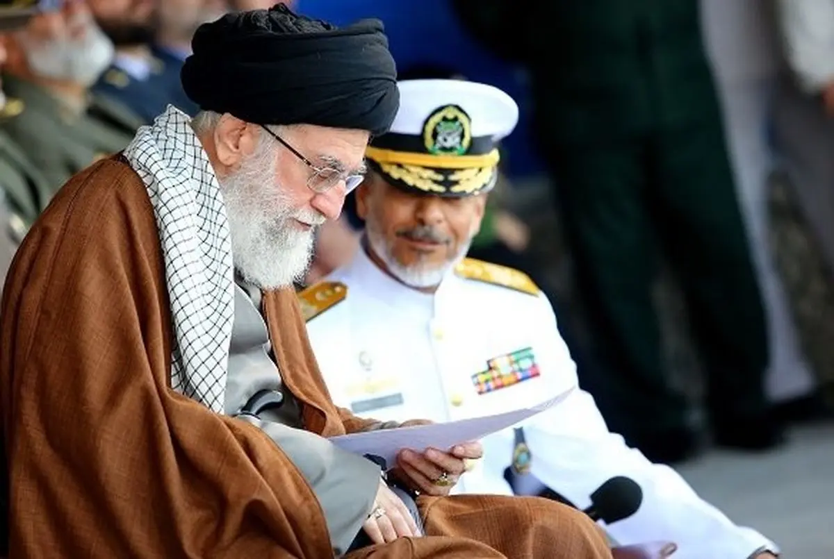 امیر سیاری نشان درجه‌ یک فتح را دریافت کرد