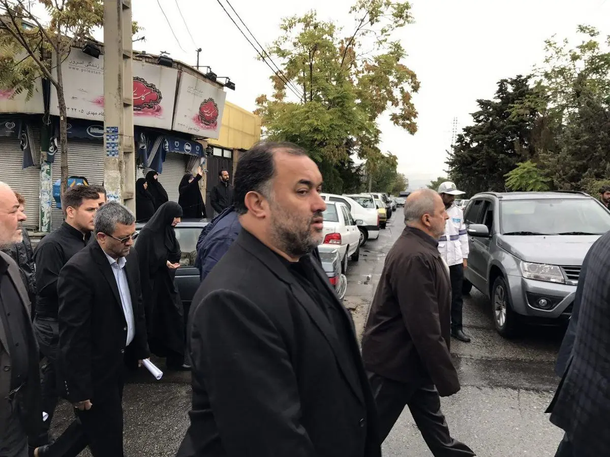 احمدی‎نژاد در سوگ برادر/عکس
