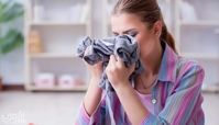 از بین بردن بوی نم لباس و کمد با روش های خانگی